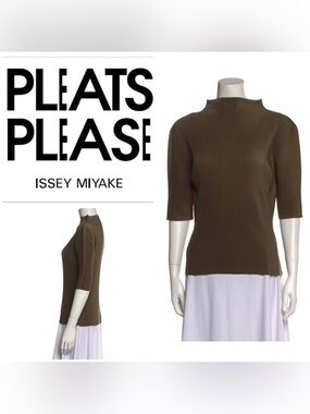 Pleats Please Issey Miyake Tricot pleated
Mock Neck Three-Quarter Sleeve Top